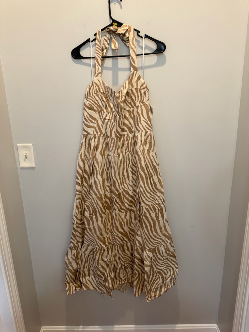 Bardot Tan & White Nala Zebra Halter Maxi Dress NWT Size 8 - Picture 3 of 7